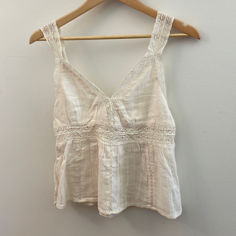 AE lace tank top